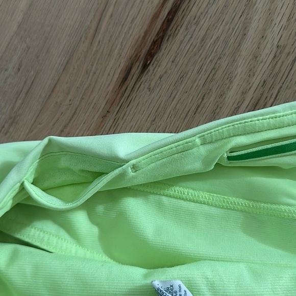 Lululemon Run Speed Short Women's Athletic Shorts size 10 lime green neon - Picture 12 of 15